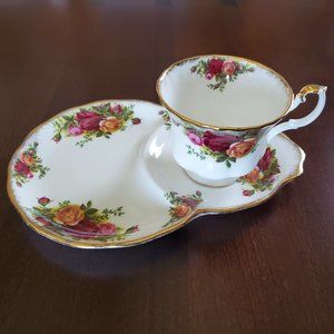 Old Country Roses by Royal Albert - Rare Vintage Snack Plate & Teacup